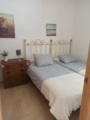 Beach First Line - Beautiful Apartment Completely Renovated Hotel in zona Playa Torrevieja