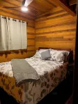 Cozy private 1 Bedroom & Loft cabin in the forest. Rustic with Modern features.