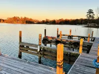 The “IN-LAW” lakefront apartment @ Sunset Estates