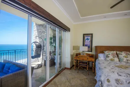 Luxury 3 Bedroom/3.5 Bath Condo overlooking Jaco Beach.