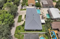 7BR w/ Heated Pool Jacuzzi, Theatre