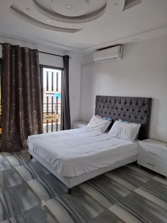 Sublime 4-room apartment dakar Отели в г. Рюфиск