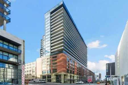 Luxury high rise condo in the centre of downtown Halifax! Отели рядом с достопримечательностью «Университет Далхаузи»