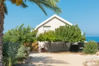 Seafront luxury villa with private swimming pool in Pomos, Cyprus. Pomos Harbour 주변 호텔