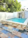 Travelholics Getaway