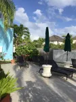 Luxury Spacious Villa 4 min from the beach, private garden & pool Approved Villa
