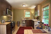 Blend City and Country at Lucky W Cottage