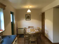 Beautiful Glengarriff house steps to everything.