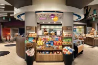 Tru by Hilton Florida City - parking
