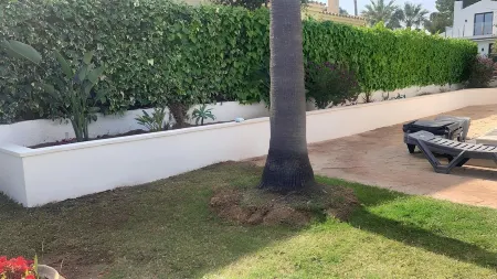 villa with private pool, 11 people, air conditioning located 200m from the beach