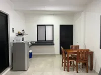 Studio on Cancun Downtown. Close to grocery stores, restaurants and bus stop.