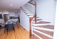 Modern Luxury Home With Fireplace & Game-Room.