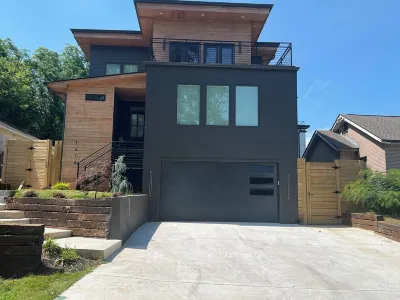 4 miles to ATL Airport… The  Moderni Abeti…awaits. Brand New 3level home.