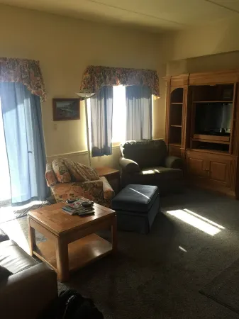 Spectacular Views Of Grandfather Mtn. 2 Br / 2 Ba Deluxe Condo, Sleeps 6