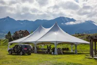 The Yellowstone House and Fisherman's Cabin Hotels in Pray