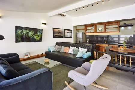 Villa Taleona - Brand new - Best Location - 1 min from the Beach