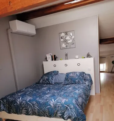 Maison Calme et Tranquille Avec Terrasse, Jacuzzi et Climatisation aux Chambres
