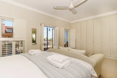 Majestic Townhouse 9 - Kalk Bay seaside living