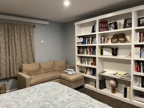 Downtown Jackson Cozy one bedroom, 3/4 bathSink and stand up shower