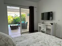 Contemporary villa with 2 suites, 90 m2, private pool โรงแรมใน