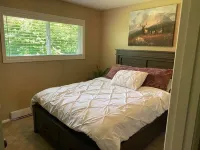 Cozy, 3 bedroom home- ideal for couples or families Hotels near La Push Beach