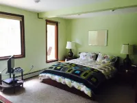 Secluded Getaway: Bear Mt, Cold Spring, Beacon, West Point! Hotels in Philipstown