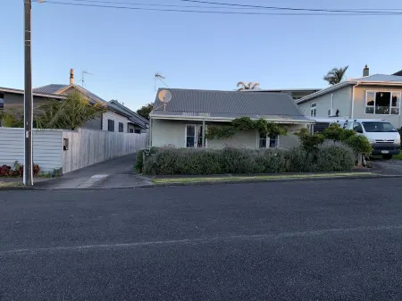 Molesworth Cottage - Central location & close to beach Отели рядом с достопримечательностью «Те-Рева-Рева»