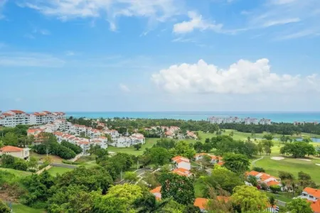 Wyndham Residence 4BR Penthouse Ocean View