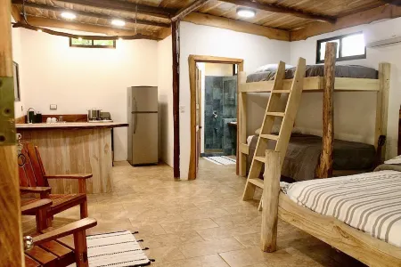Nature Lovers Paradise w/ outdoor bath - 4 min walk from the beach!