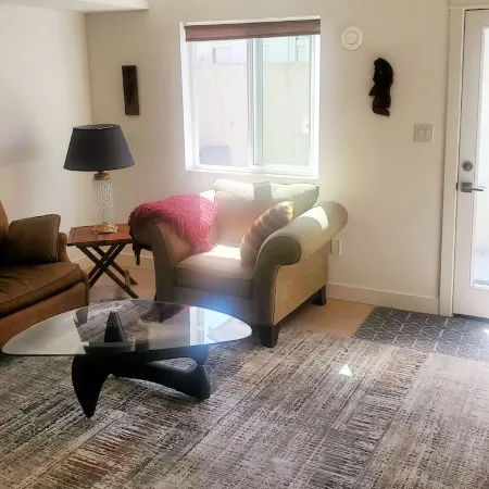 Conveniently located guest suite in the heart of the Cowichan Valley.