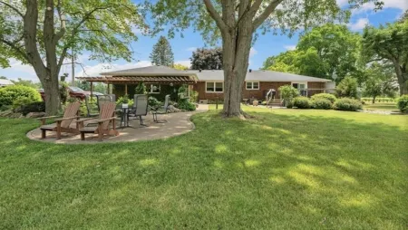 Situated Between 2 Wineries In The Heart of Wine Country. Minutes From The Beach