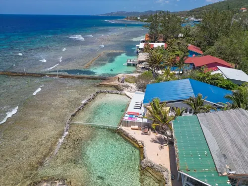 Oceanfront home with breathtaking views, and complete relaxation  pet friendly