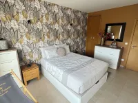 Large villa, private swimming pool, lagoon, beaches and 4 golf courses nearby Hotels in Vau