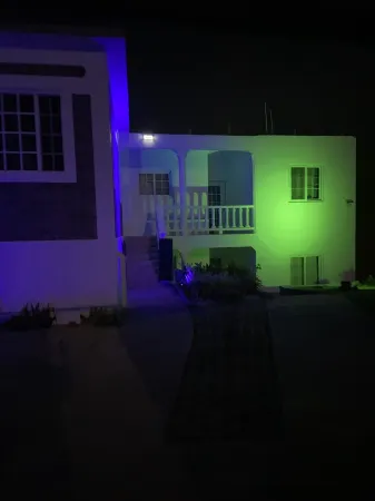 Atlantic Breeze Apartment 3 - Canouan Island Отели в г. Кануане Айланд