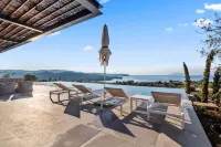 Newly constructed Luxurious Family Villa with Infinity Sunset & Tennis court! -  Casas de vacaciones