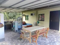 Farm Stay Along River. 15 mins away from the Beach with Fiber Optic, Netflix