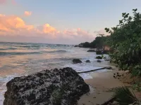 Stacey's HideawayCozy, comfy beach home-30 minutes from MBJ Airport