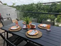 Exclusive Penthouse Retreat: Private Rooftop Pool & Premier Resort Facilities