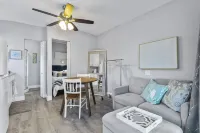 St. Pete Tiny House: Safe, close to beaches, downtown!