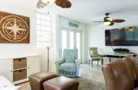 Vista Azul - Short walk to the Beach & Town