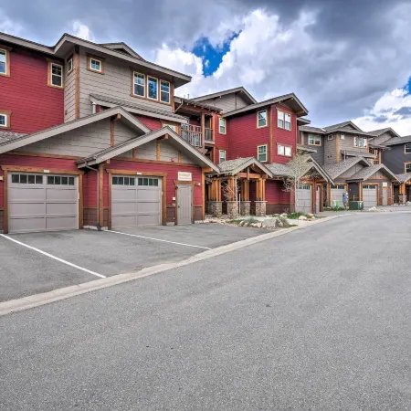 Fraser Condo w/ Views & Hot Tub: Near Winter Park!