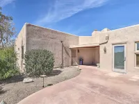 Tucson Home w/ Patio - Near Outdoor Adventure Hotels in Tanque Verde