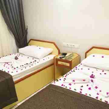 Dostlar Hotel Rooms