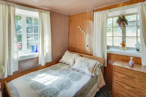 Great for Groups! Cordova Home Near Hiking - โฮมสเตย์