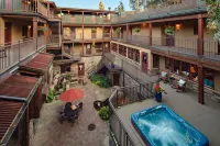 Annabelle Inn Hotels near lululemon