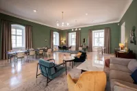 Boutique Hotel Zum Oberjäger Hotels in Neckenmarkt