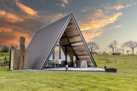 The Tri-pod Отели в г. Ллануэног