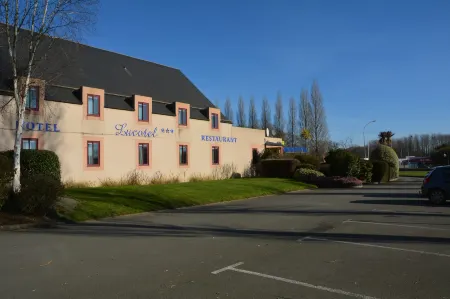 Logis Hôtel Lucotel Отели рядом с достопримечательностью «Stade Municipal de Roudourou»