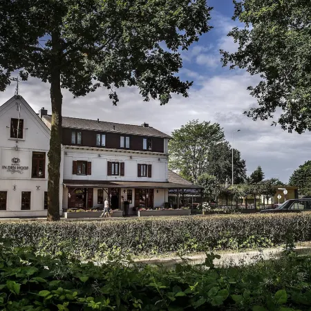 Hotel Restaurant in Den Hoof Отели рядом с достопримечательностью «Хегум»