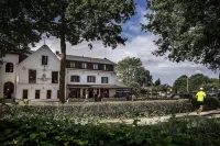 Hotel Restaurant in Den Hoof Hotels near Witte Vrouwenveld